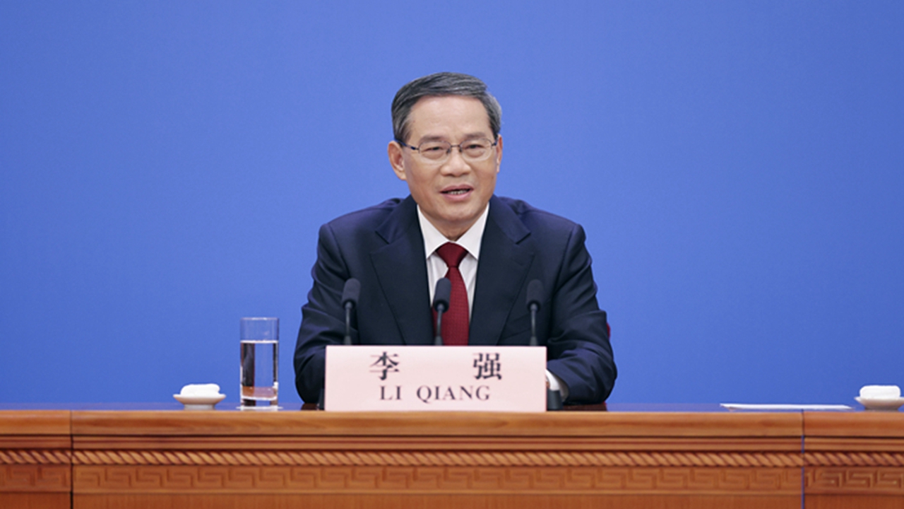 李强：香港、澳门的明天一定会更加美好